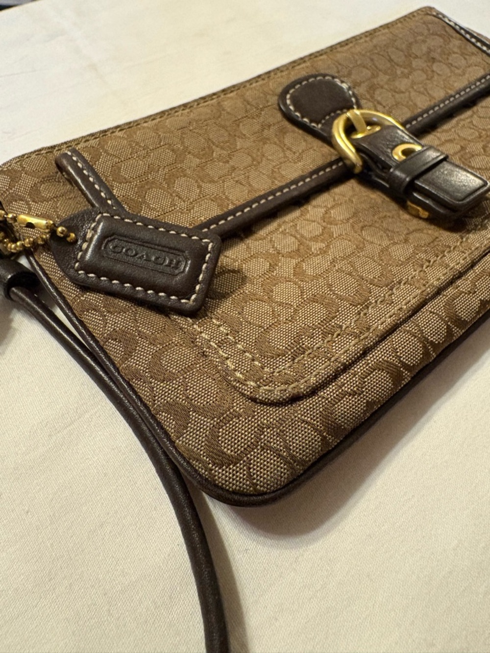 Coach Soho Mini C Signature Canvas Buckle Wristlet - Picture 2 of 4